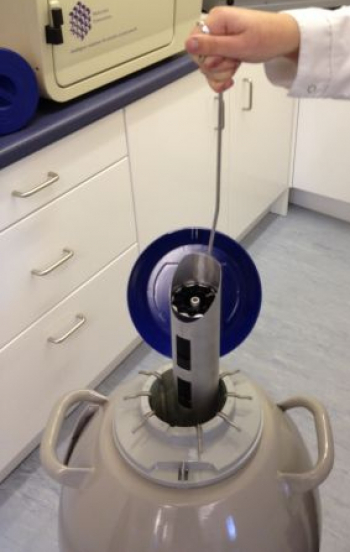 Puck-Halterung (Puck Holder) f�r HC35